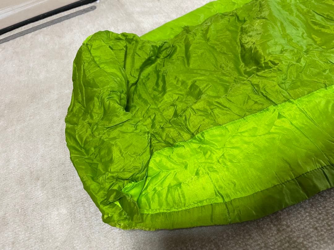 ISUKA イスカ ウルトラライトサマーモデル シュラフ 寝袋 アウトドア 美品