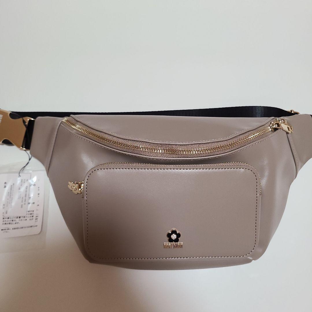 MARY QUANT　エポビジューデイジーポイントボディバッグ　グレージュ