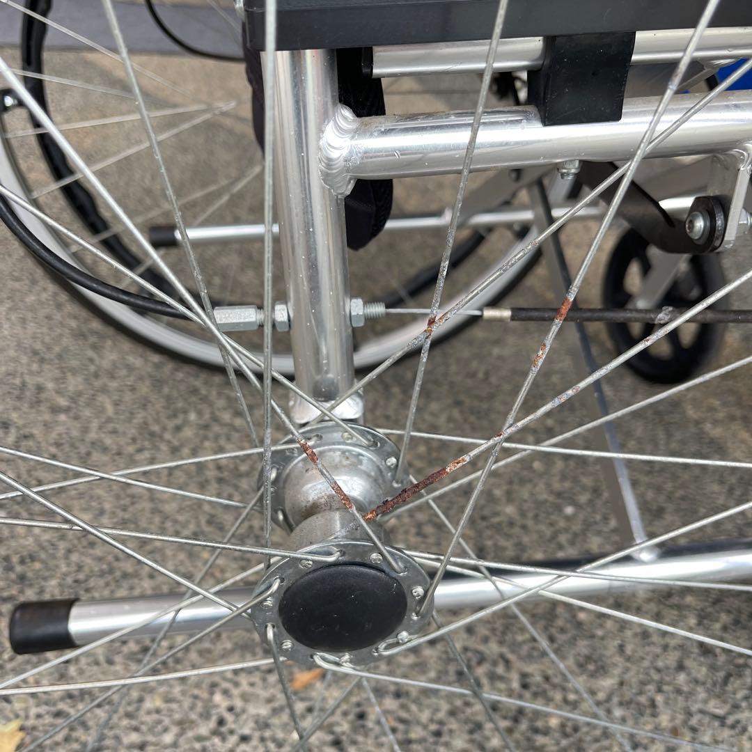【送料込み】 カドクラ車椅子　折りたたみ式車椅子