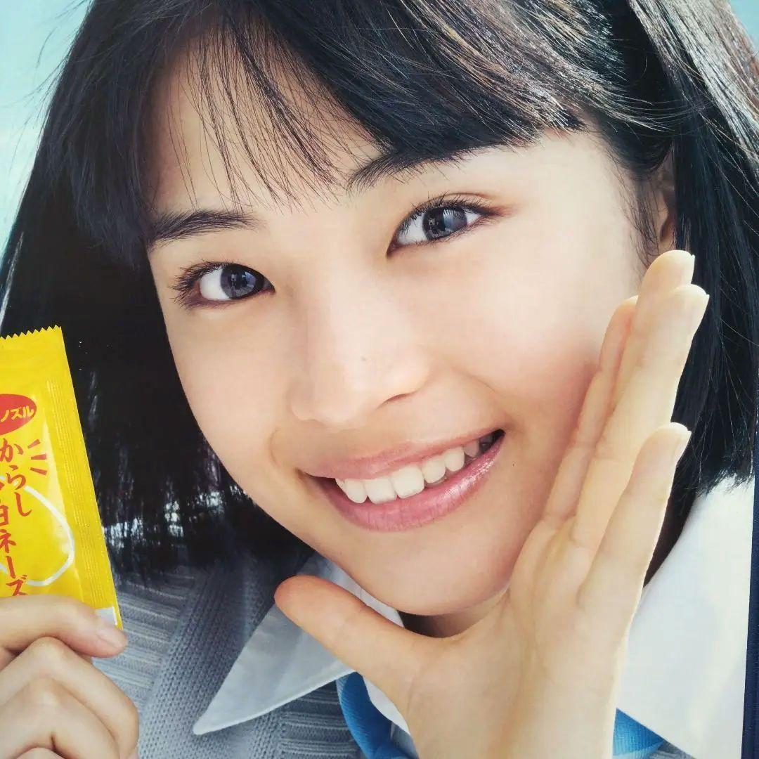 広瀬すず/ポスターボード（美品・レア商品）