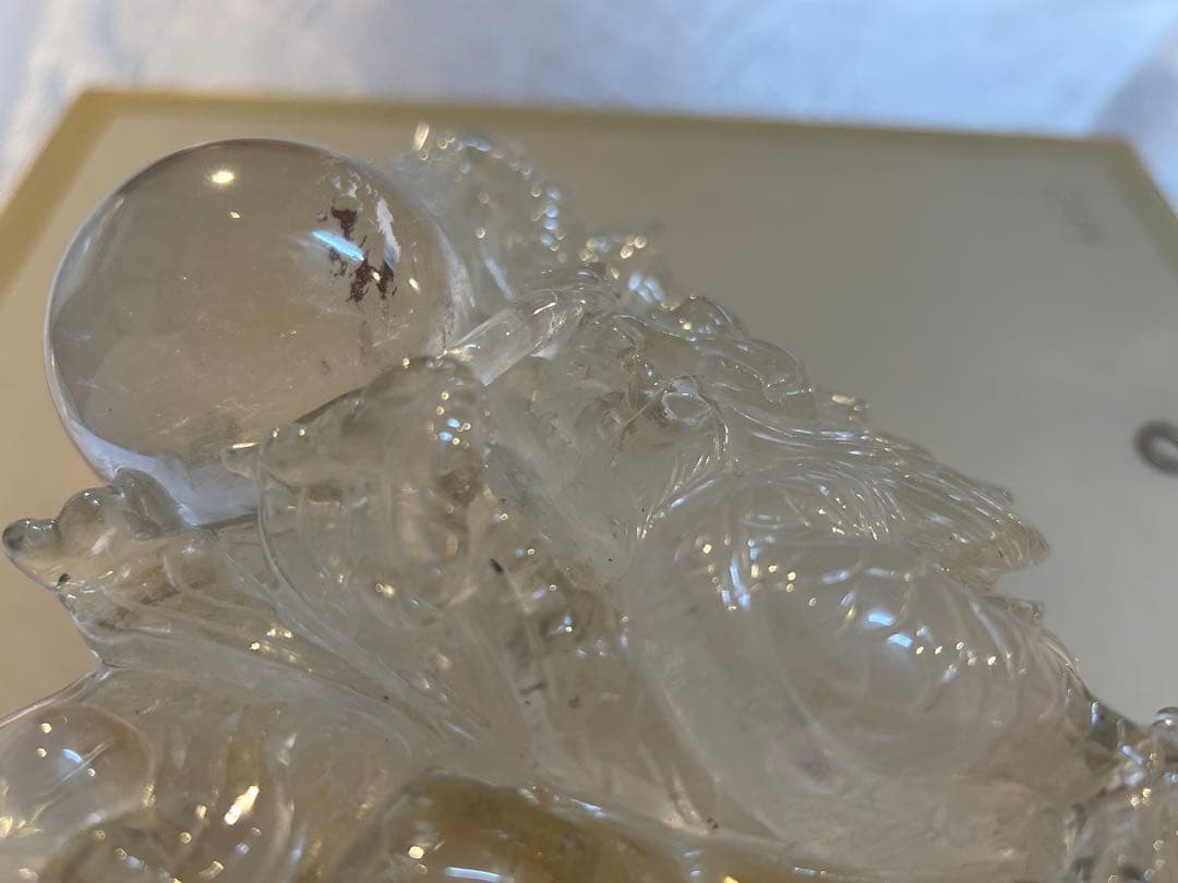 天然水晶 彫刻品 風水置物 龍と水晶球 1527g