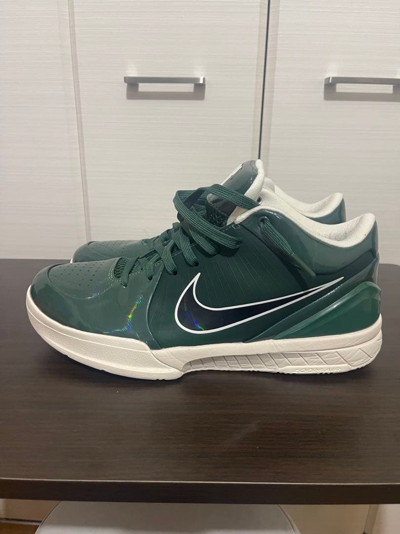 コービー4 アンディフィーテッドNike バスケットボールシューズ グリーン