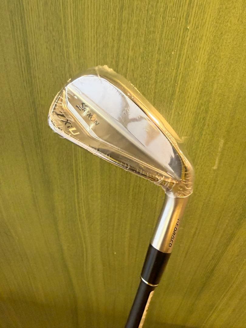 スリクソン　ZXiU 2番　18° 新品未使用