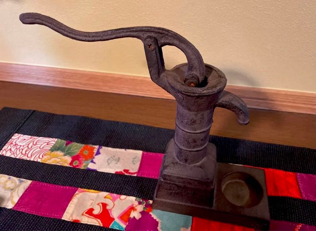 アンティーク 井戸ポンプ 手押しポンプ ミニサイズ 古道具　※古バケツ付き