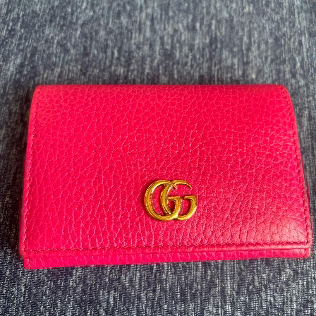 GUCCI GGロゴ 名刺入れ ピンク