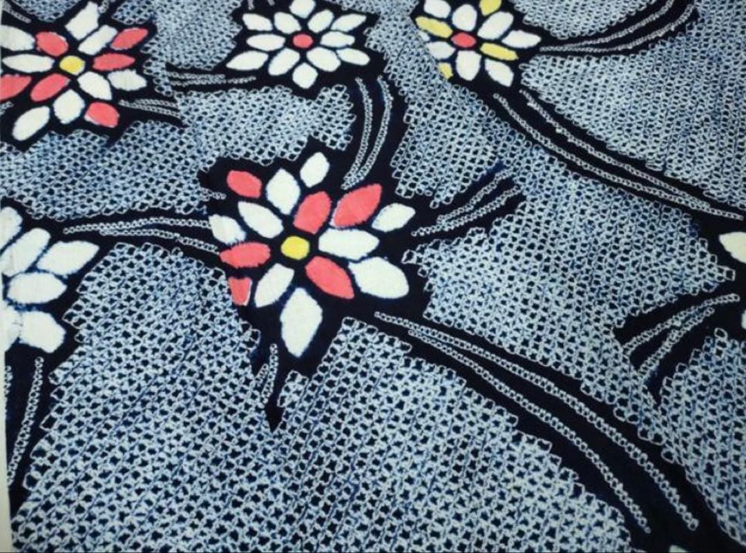 粋な大人の浴衣 ◆ 有松絞り 舞花文 モダンな柄いき