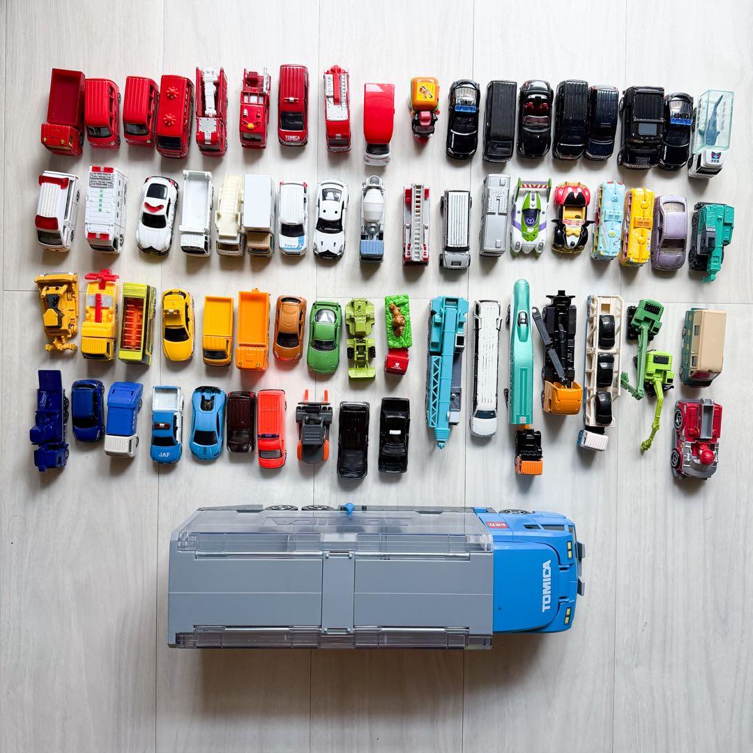 【トミカまとめ売り】65台＋お片付けコンボイ付き 非売品あり