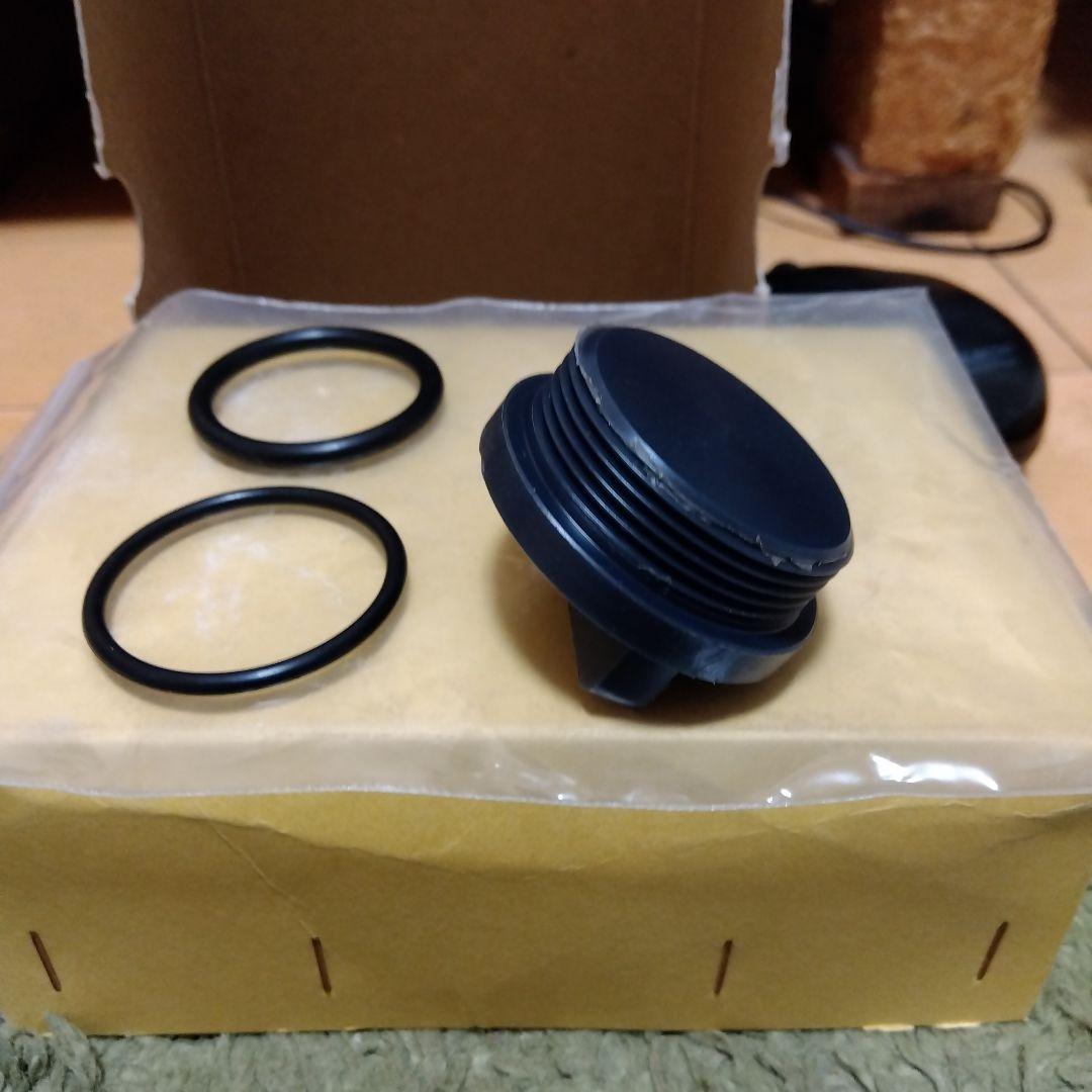 アビソ（AVISO）サーフボードのプラグ　特注