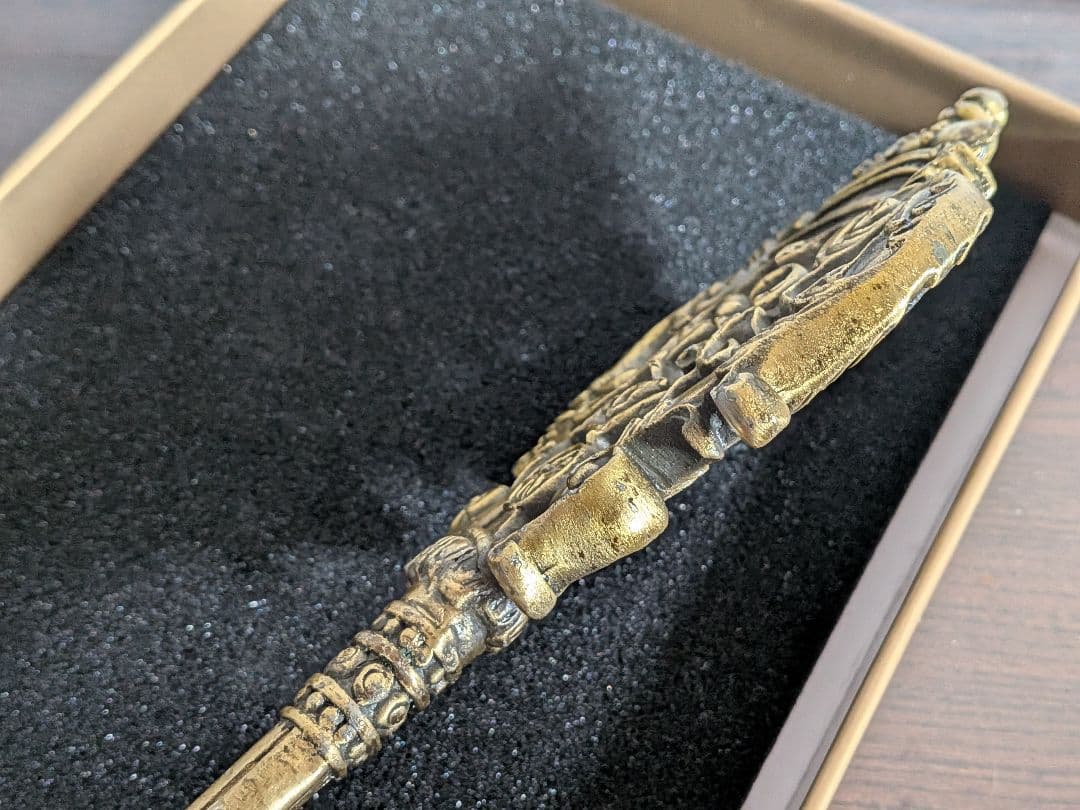 新品ベルサイユ宮殿の王室礼拝堂の鍵レプリカ　箱　ペーパーウエイト　美術館グッズ