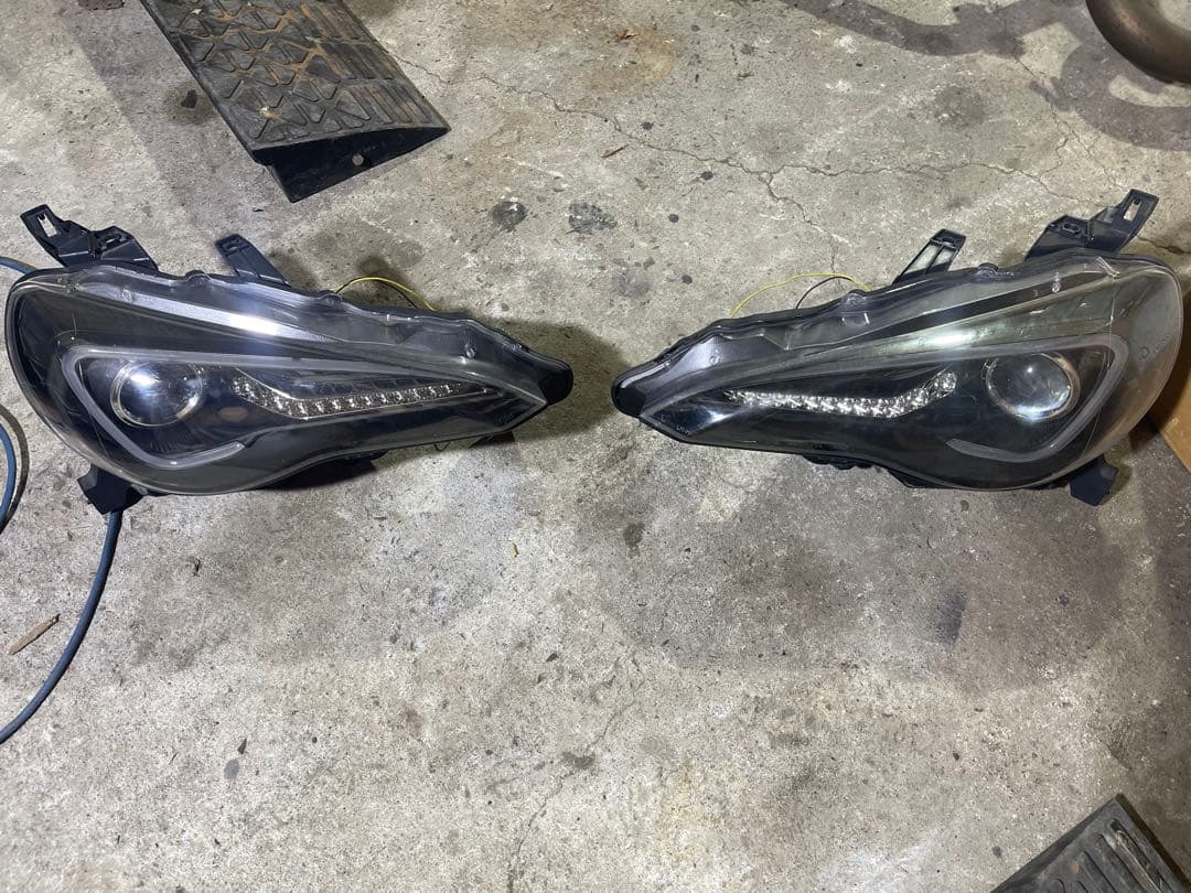 メーカー不明 86 BRZ zn6 zc6 ヘッドライト