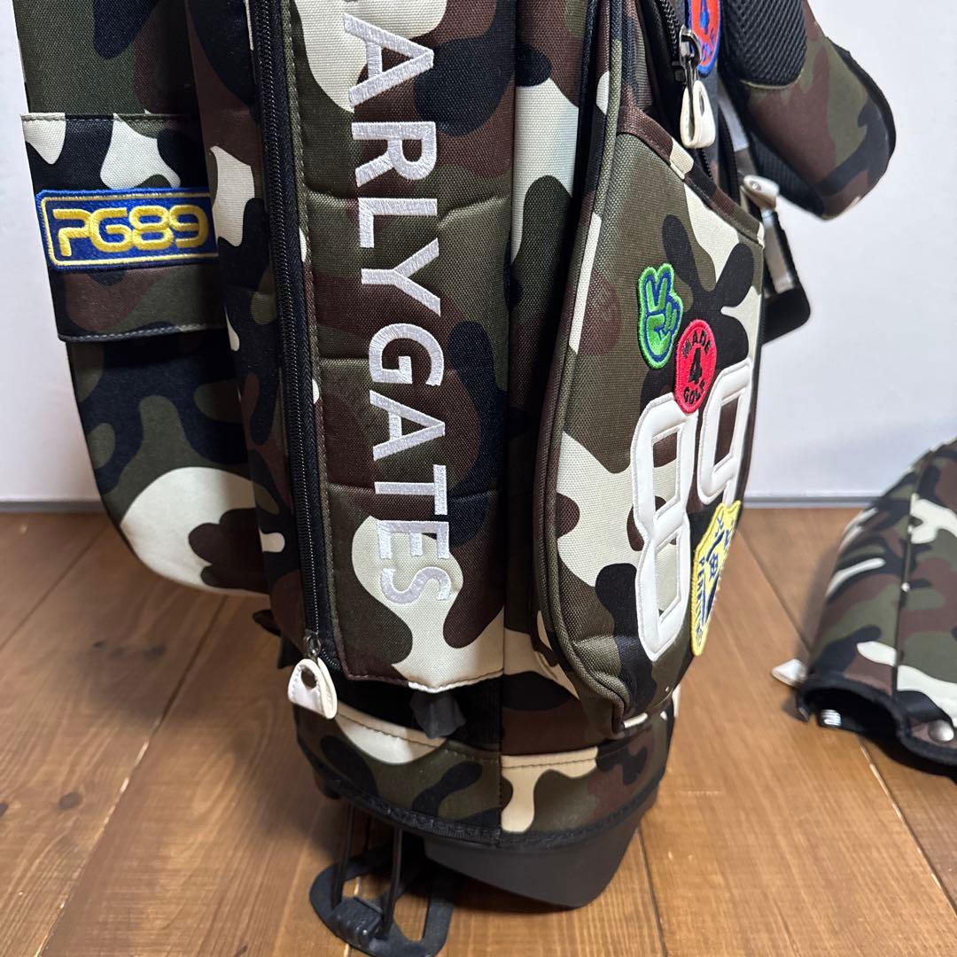 パーリーゲイツ スタンド式　キャディバッグ　ワッペンカモ