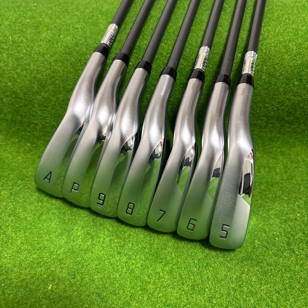 ゼクシオエックス（2024年）アイアンセット　5本　純正カーボンS／XXIOX