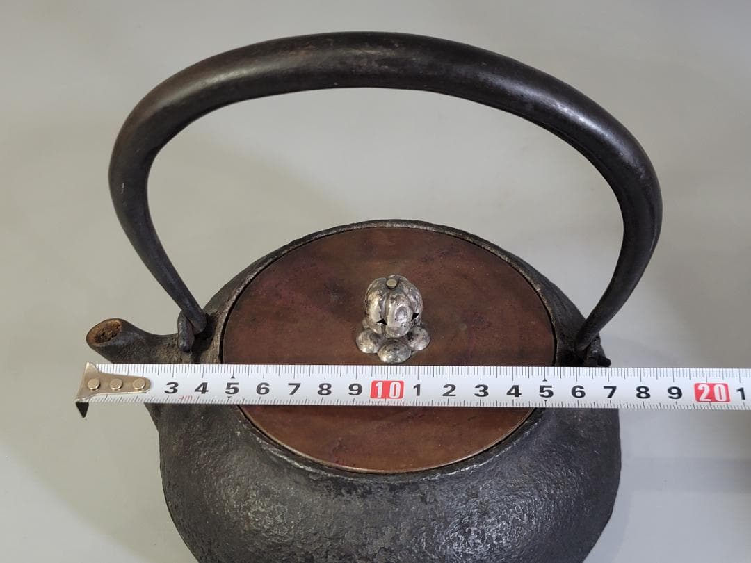 金龍堂 銀摘み 松葉紋 鉄瓶