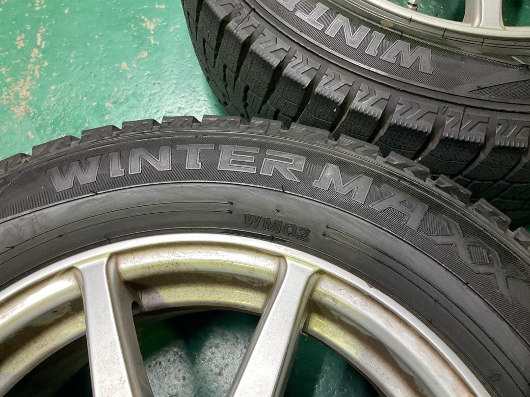 【送料無料】2024年製　WM02 ヴォクシー・ノア等に　中古スタッドレス4本