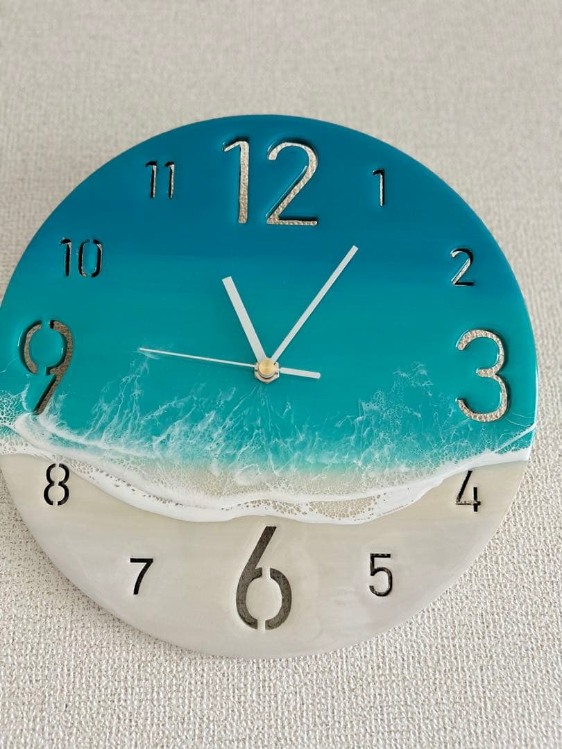 レジンアート海の壁掛け時計