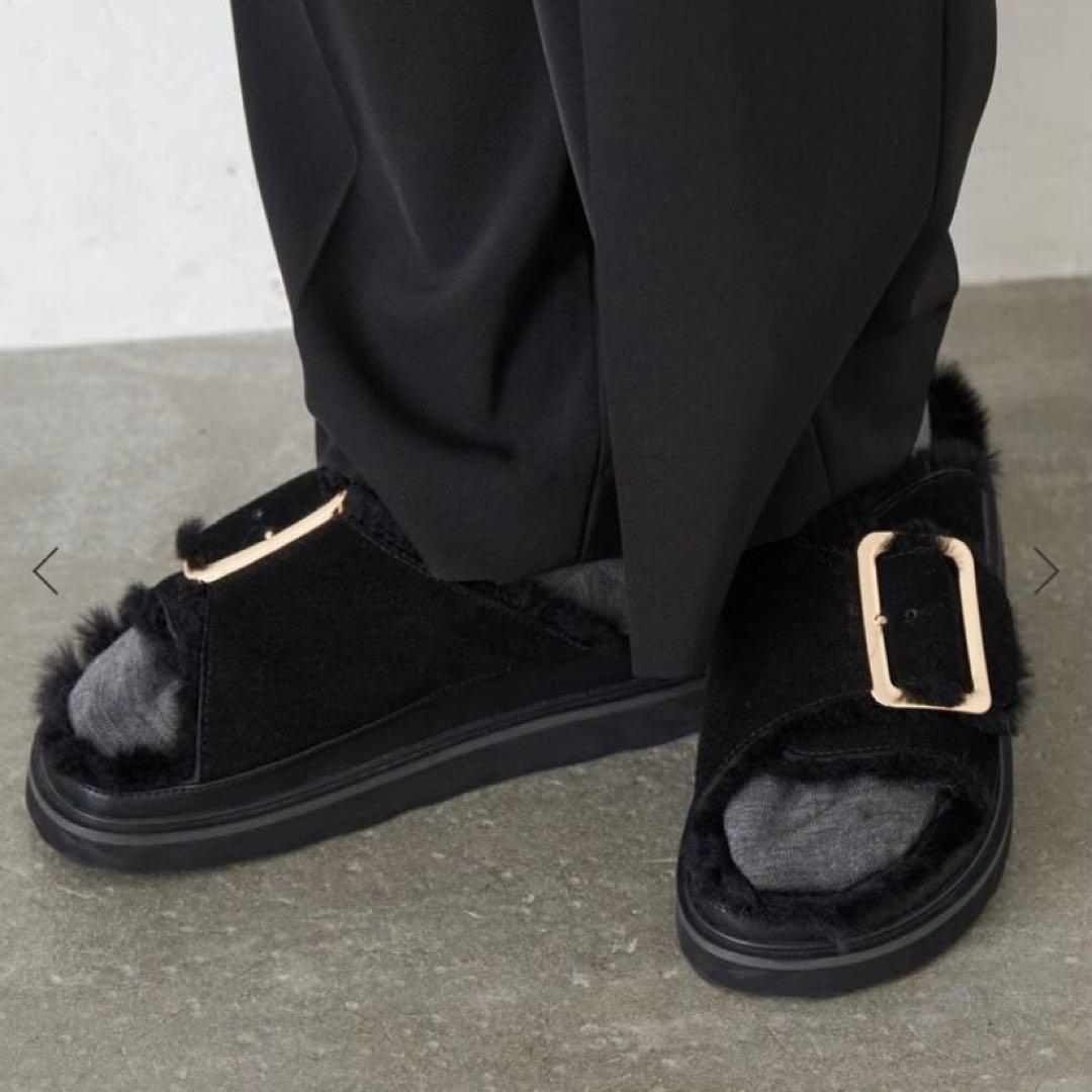 【&】MOHI ファーサンダル