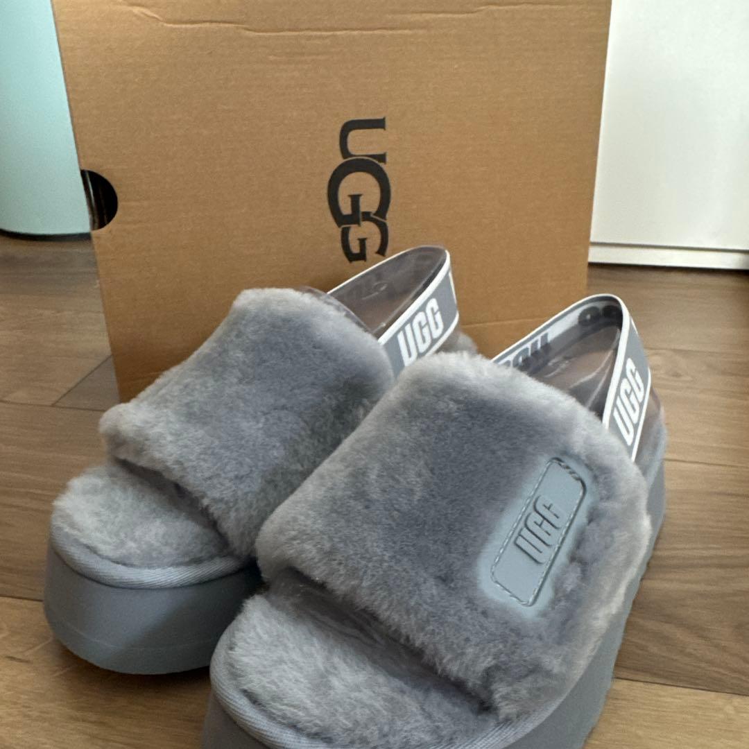 UGG グレー W DISCO SLIDE スライドサンダル