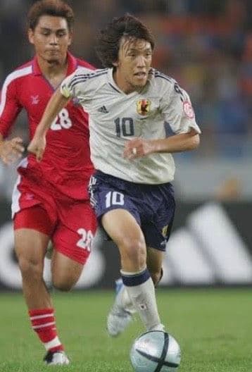 04-05 日本代表　中村俊輔　アディダスオフィシャル　アジア杯ユニフォーム