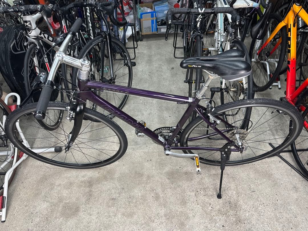 エスケープR3 基本分解発送送料無料！近県の方完成車直接配送等ご相談ください！