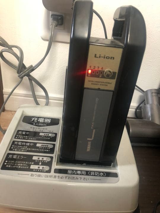 YAMAHA ヤマハ電動自転車、充電器