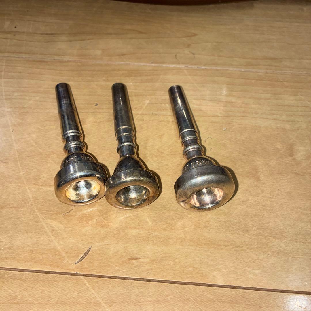 HOLTON ホルトン COLLEGIATE トランペット マウスピース3つ付き