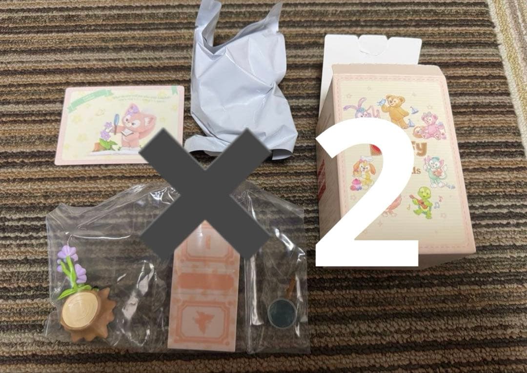 上海ディズニー　限定　リーナベル　popmart フィギュア　２つ