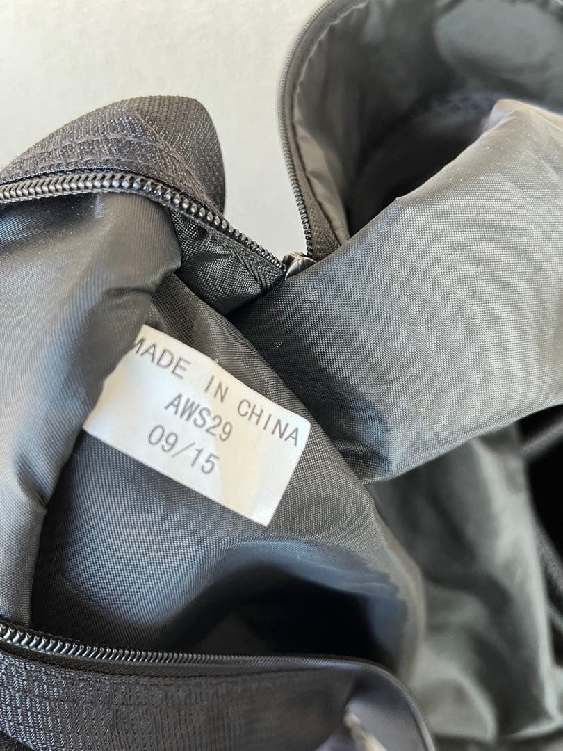 稀少品！アディダス adidas キャディバッグ 軽量　2016年　AWS29