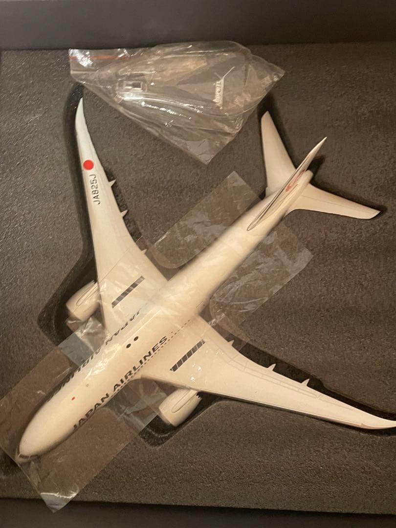 Phoenix JAL B787-8 JA825J 1/200【最終価格】