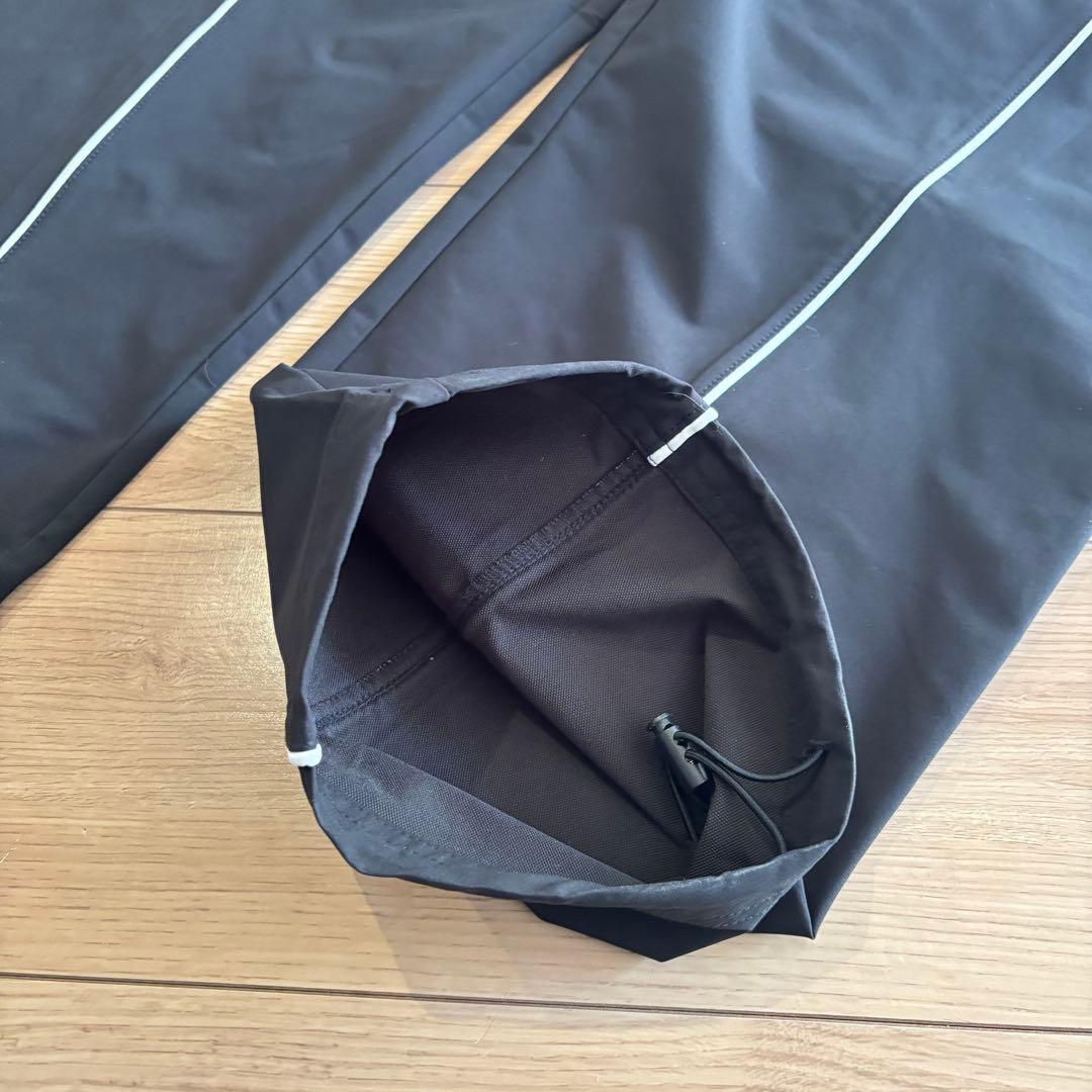 新品　ビームスデザイン　上下セット　ウインドジャケット　ウインドパンツ　ブラック