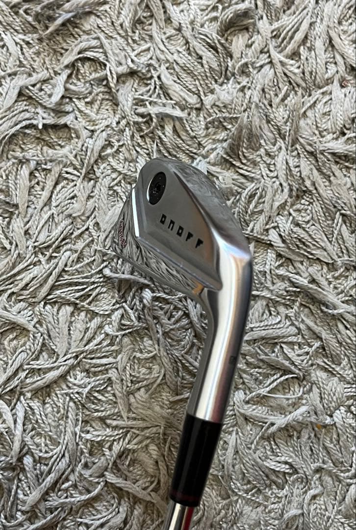 ONOFF KURO FORGED アイアン4番単品　2022モデル