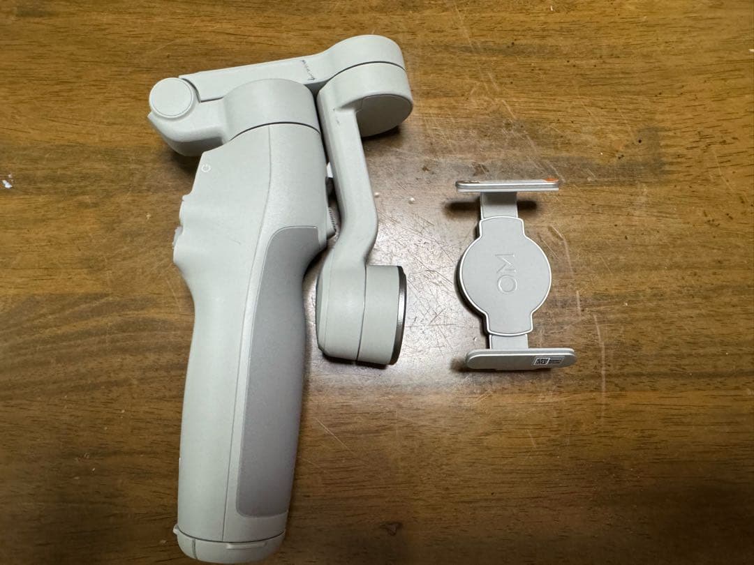 DJI スマホジンバル　Osmo Mobile 7