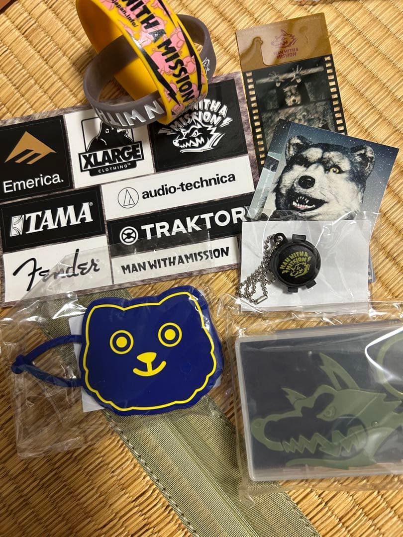 【早い者勝ち】【即購入可】マンウィズ グッズ（バンド機材周り付き）