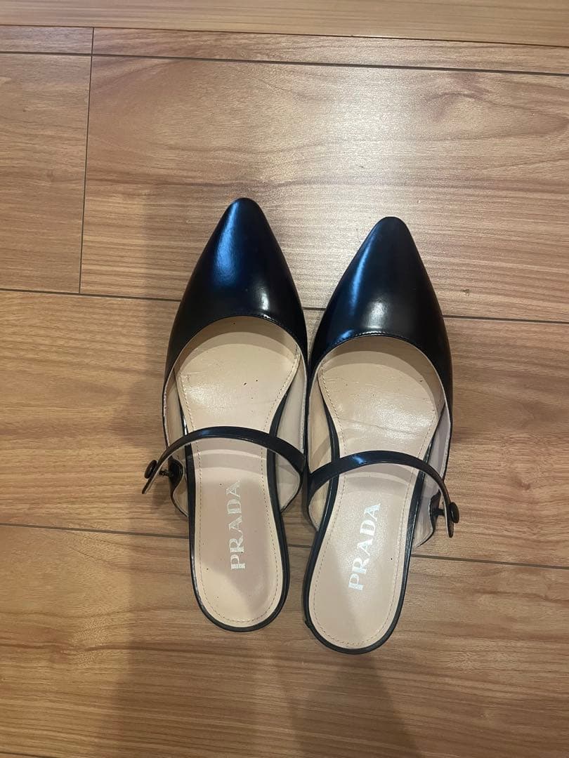 PRADA ブラック レザー ミュール