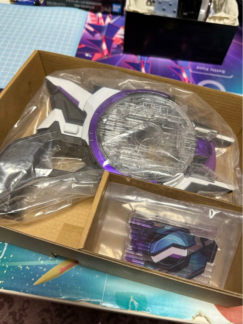 仮面ライダーギーツ　DXデザイアドライバー　DXレーザーレイズライザー