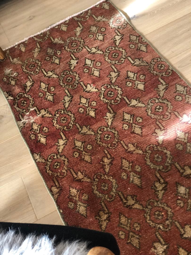 ヴィンテージラグ　ジオメトリック　幾何学　トルコ　アナトリア　オーバーダイ