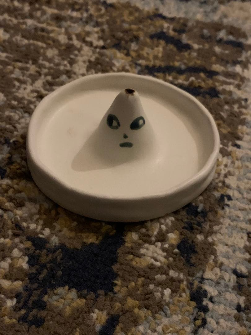 Madoka Rindal お香たて