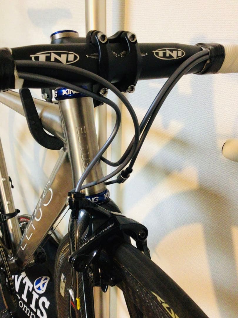 TNi チタンフレーム ロードバイク デュラエース9000系コンポ 未走行車