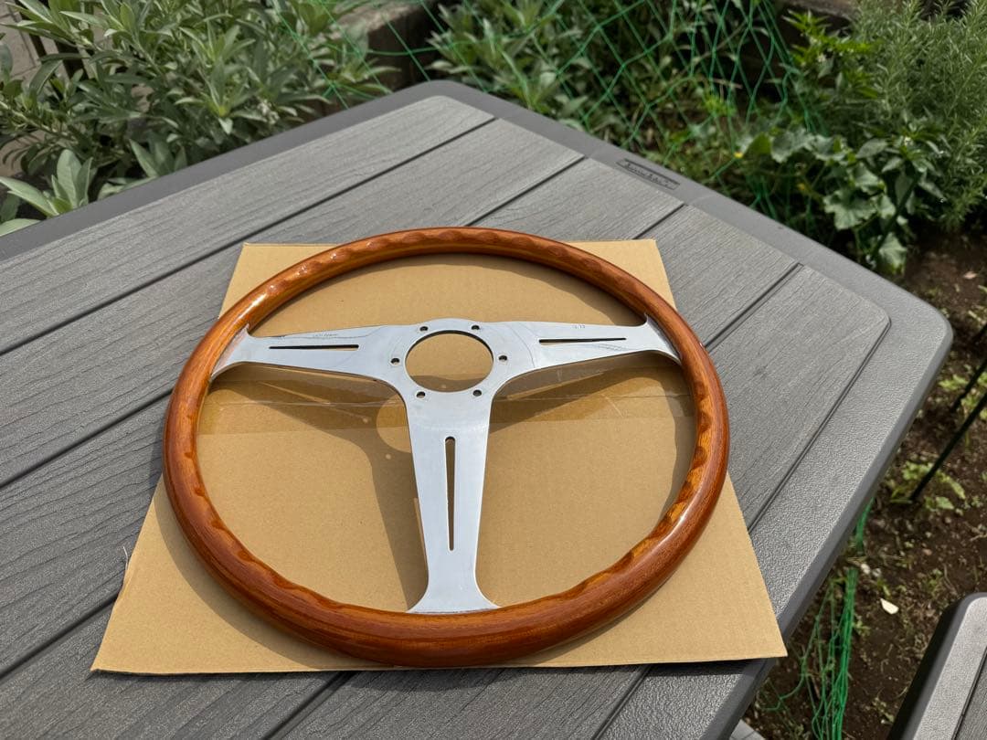ゆ*ん様 ナルディ　ウッドステアリング　ハンドル