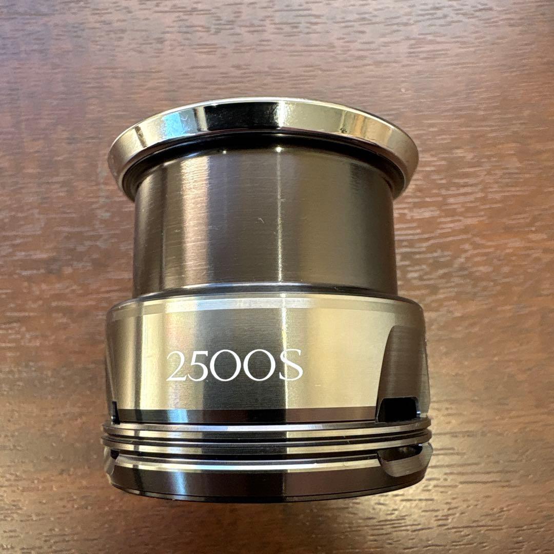 24ツインパワー　2500S 予備スプール