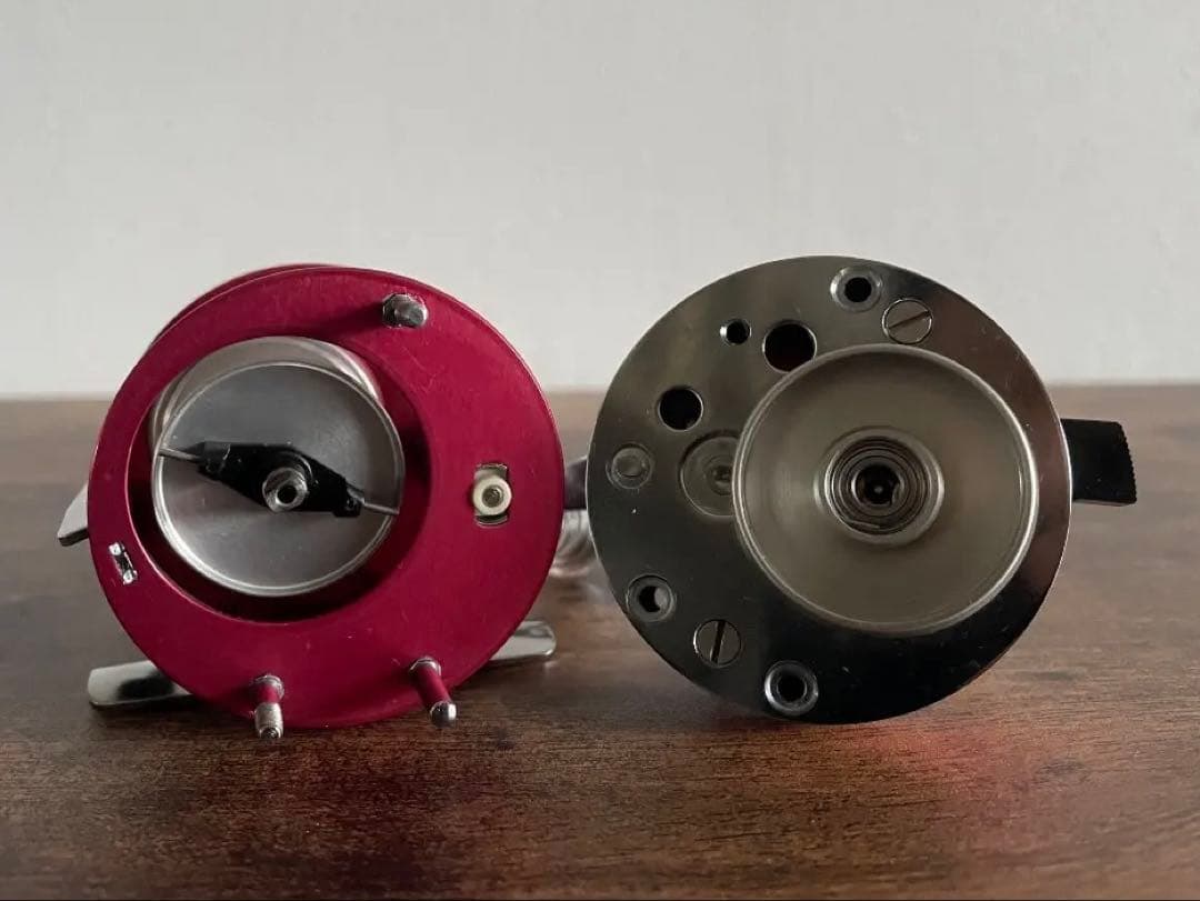 ABU Ambassadeur 2500C アンバサダー ノスタルジア 赤レッド