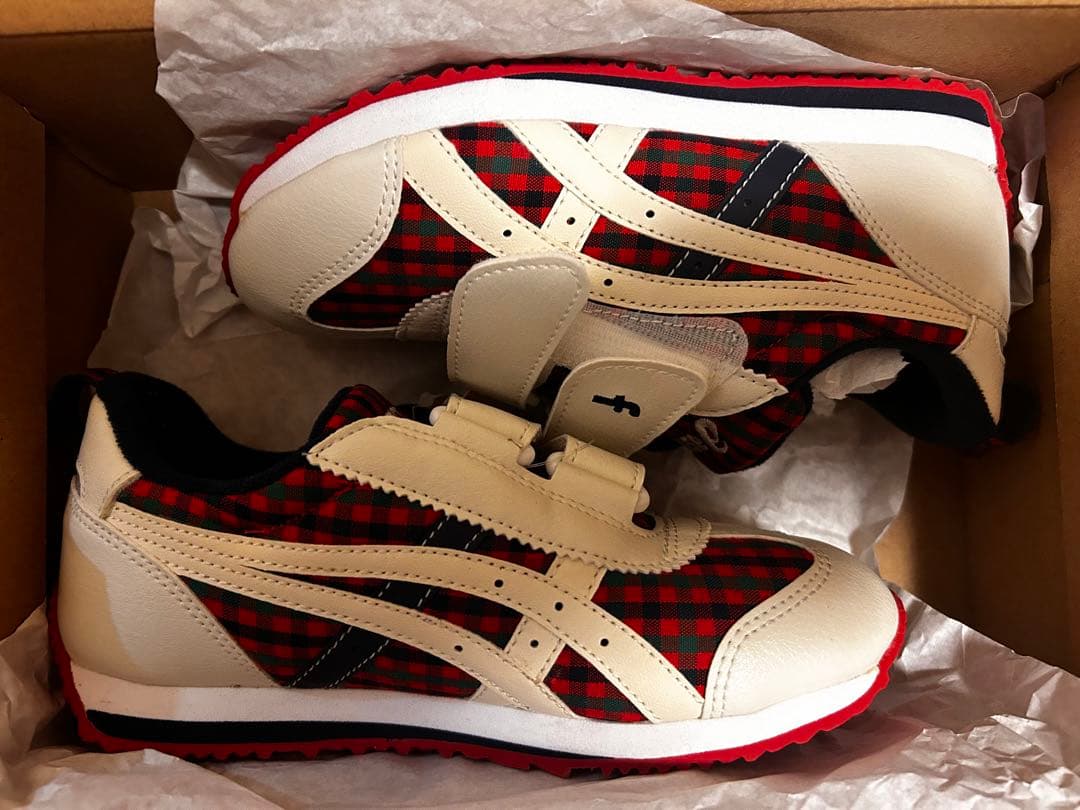 【値下げ】新品　ファミリア asics スニーカー 19.5cm