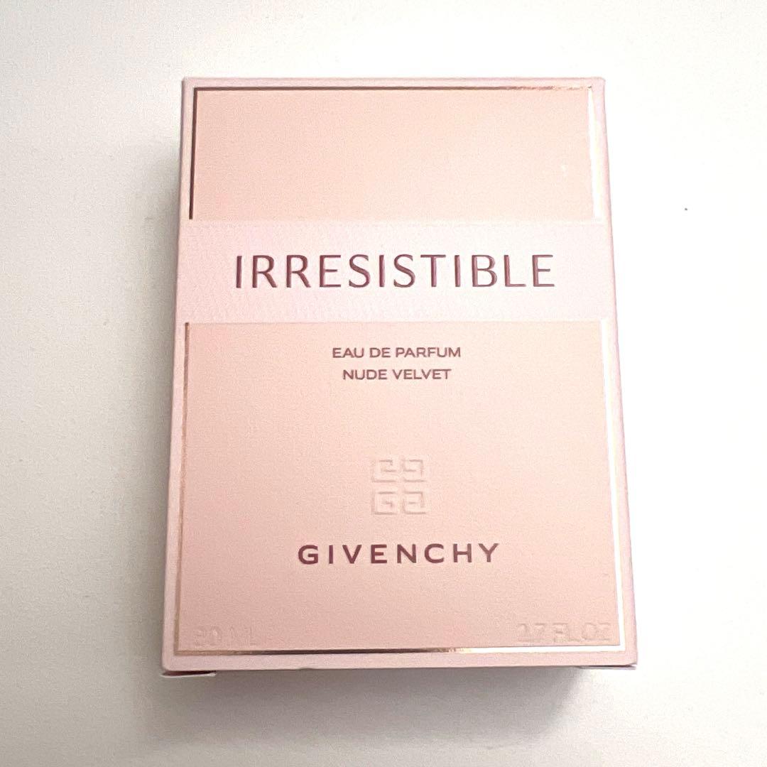 新品　80ml ジバンシー イレジスティブル オーデパルファム 香水