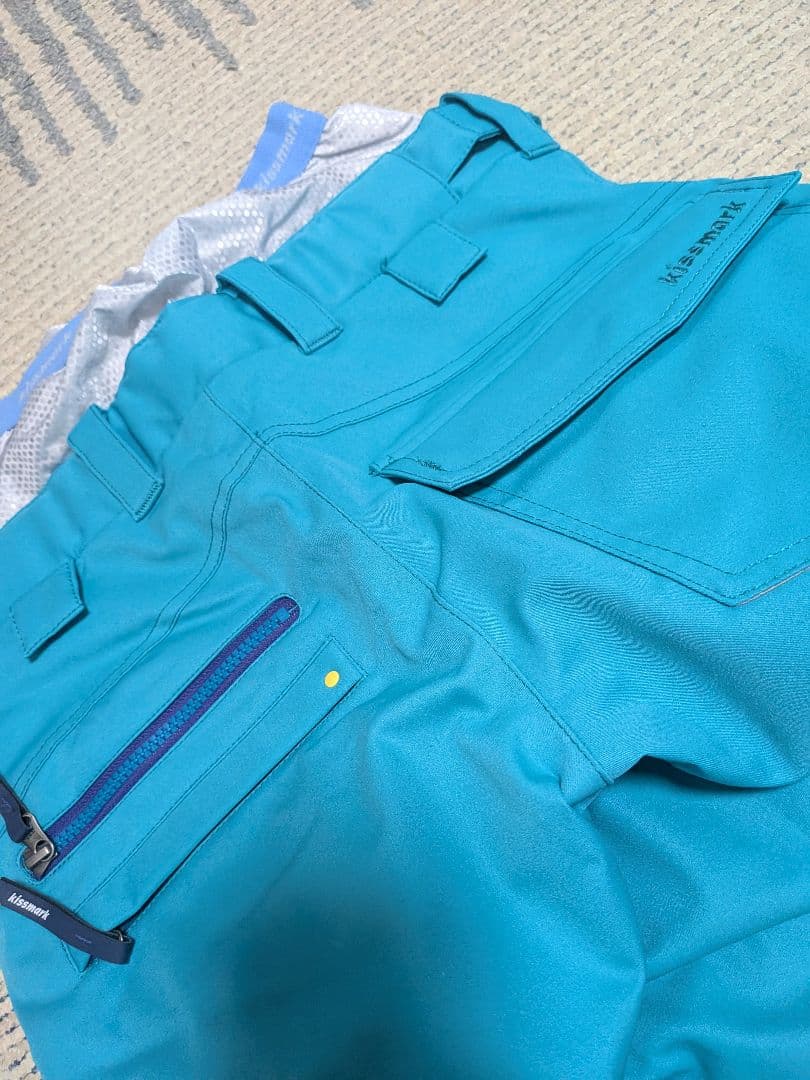 スキーウエア　上ROXY　下Kissmark　Sサイズ　定価５万円相当