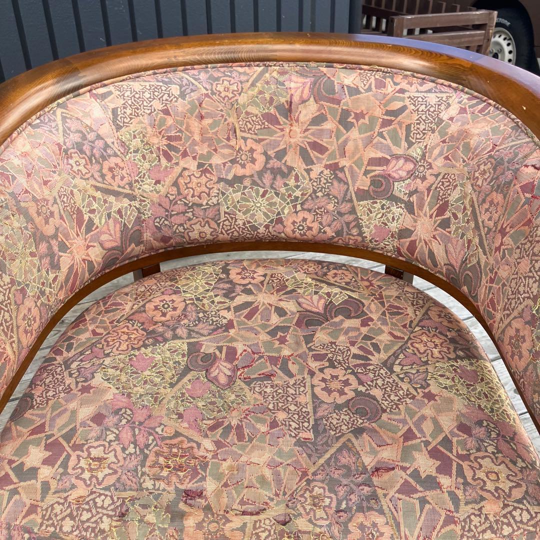 カリモク 花柄 木製アームチェア ダイニングチェア 1人がけソファー 木製椅子