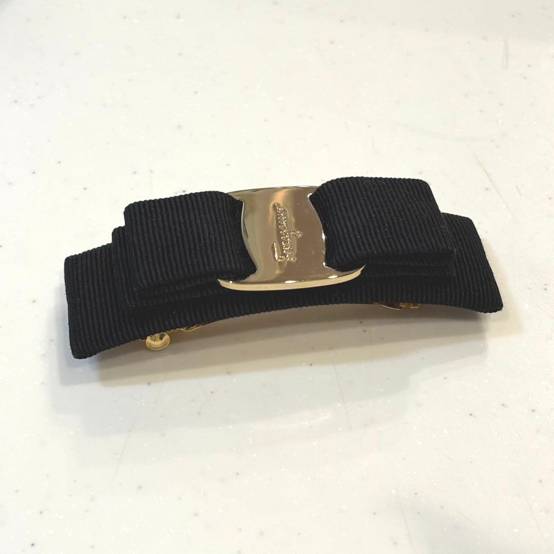 Salvatore Ferragamo ブラック バレッタ