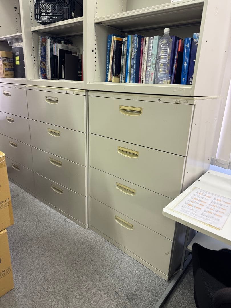 ①オカムラ　キャビネット　ロッカー　幅800 奥行き450 高さ1200