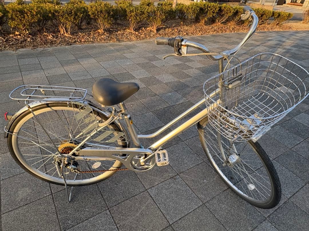 【愛知学院大学日進キャンパス周辺まで取りに来てくれる方限定/パンクしない自転車】