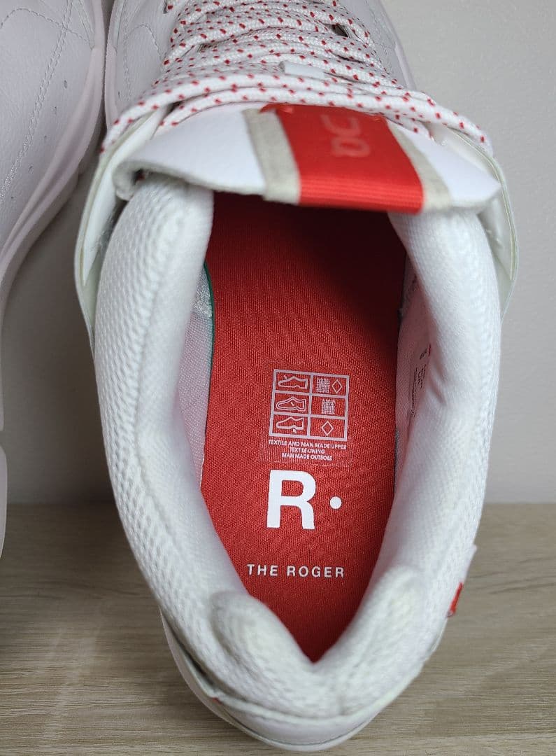 On オン THE ROGER Centre Court JP　日本web 限定