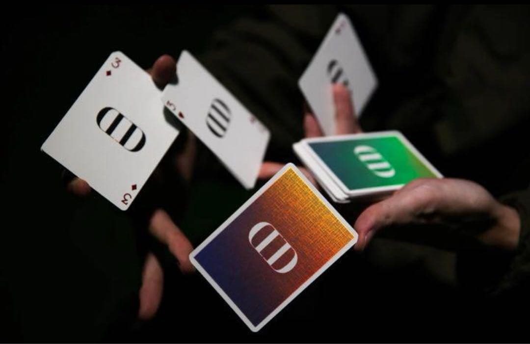 新品未開封 Smoke&Mirrors Echo ホロ 2個セット