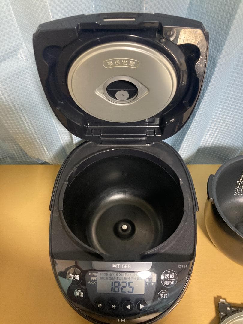 2023年製 TIGER JPW-18E3 IH炊飯ジャー1.8L 10合炊き